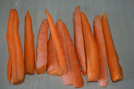 Морковь разрезанная