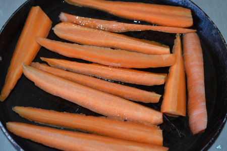 Морковь тушится