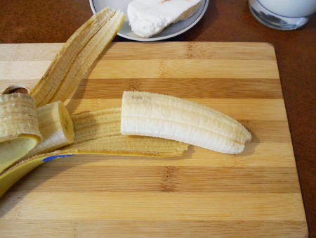 Половинка банана